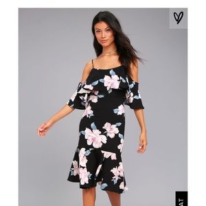 BLACK FLORAL PRINT OFF-THE-SHOULDER DRESS